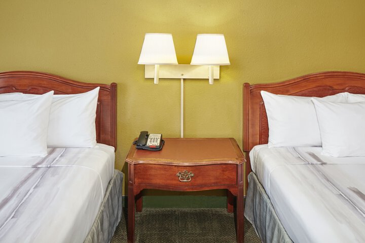 Room 14 of 23