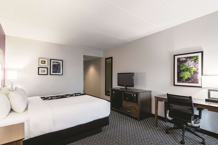 Room 21 of 47
