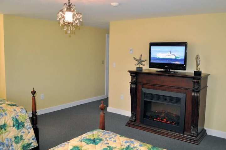 Room 19 of 46