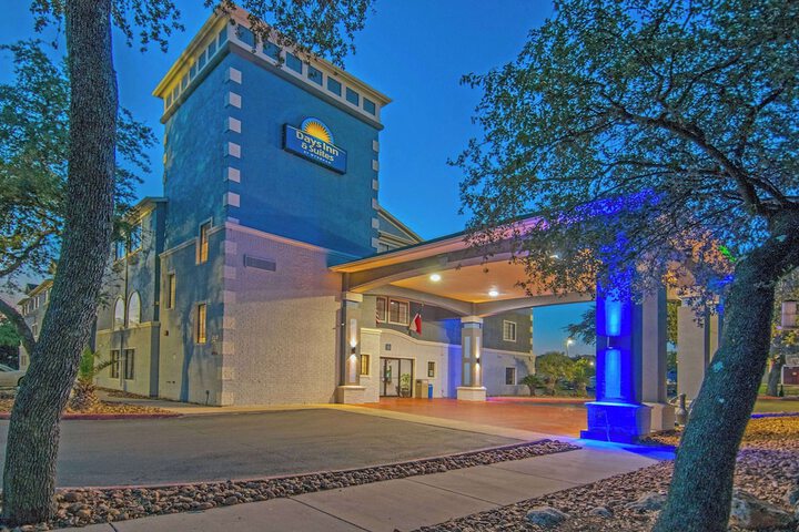 Hotel 6 of 48
