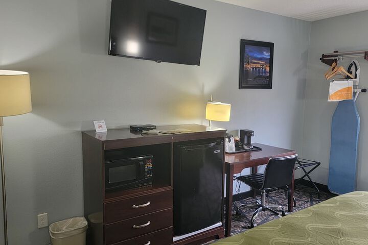 Room 19 of 47