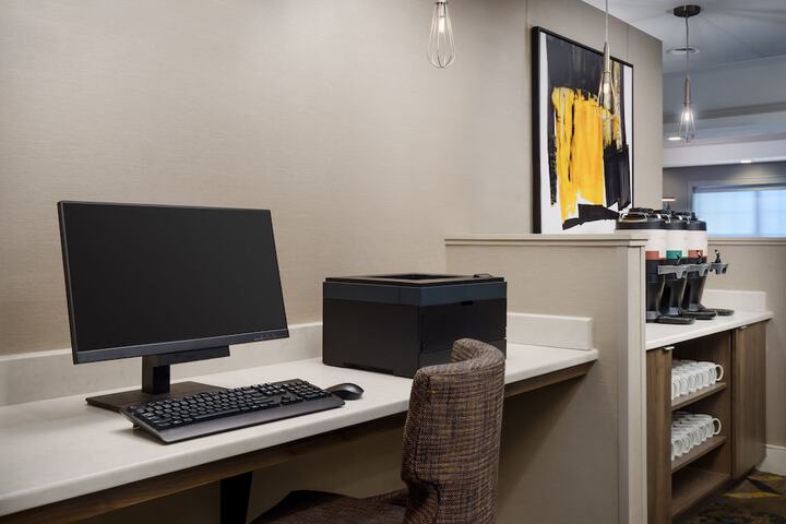 Business Center 25 of 25
