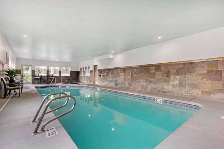 Pool 3 of 76