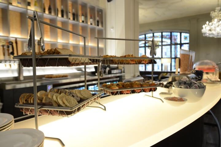 Breakfast/Coffee Service 79 of 95
