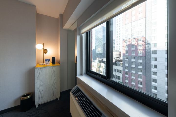 Room 55 of 94