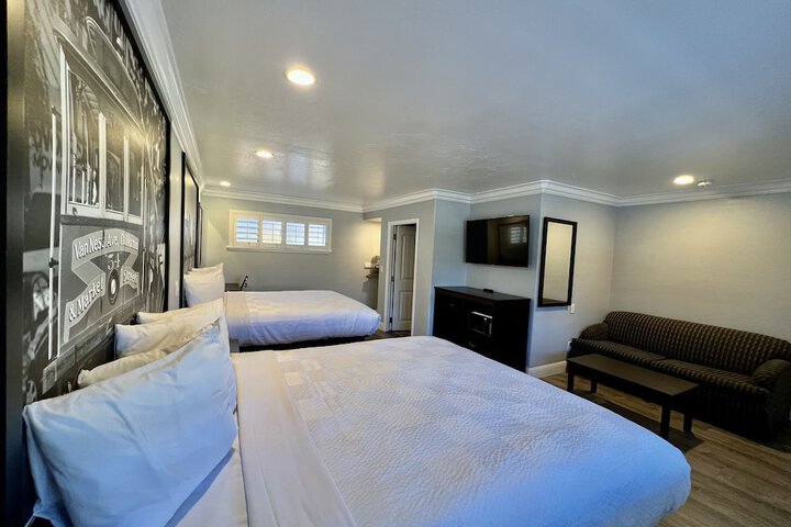 Room 95 of 152