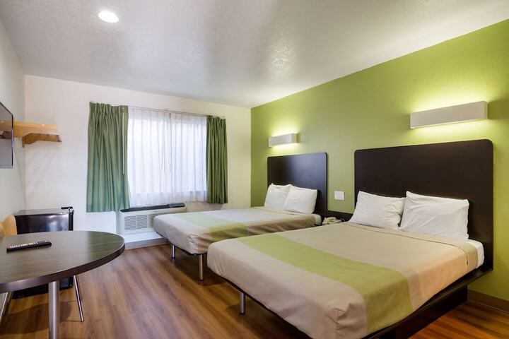 Room 15 of 30
