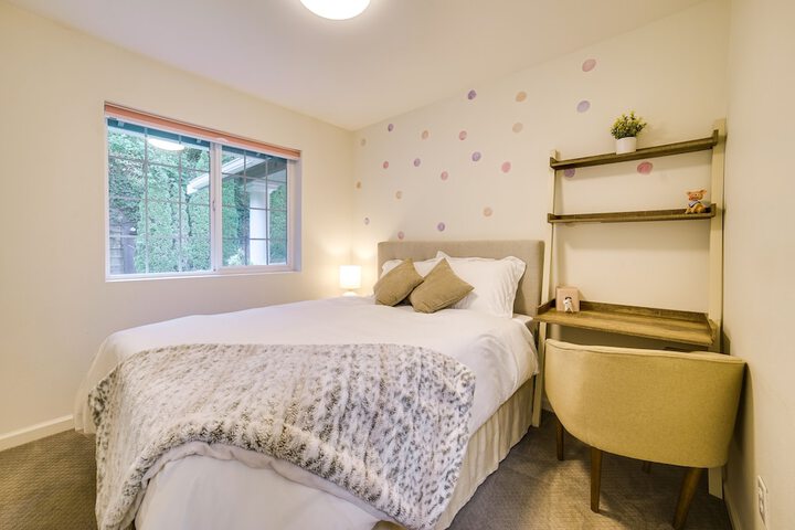 Issaquah Retreat Near Lake Sammamish State Park!