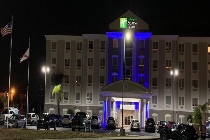 Holiday Inn Express Hotel & Suites Orlando South-Davenport by IHG
