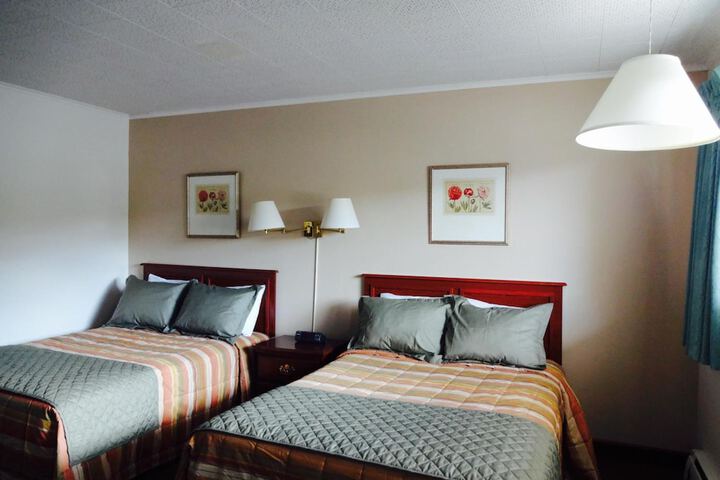 Room 27 of 64