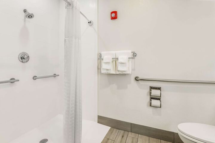 Comfort Inn & Suites Brevard North