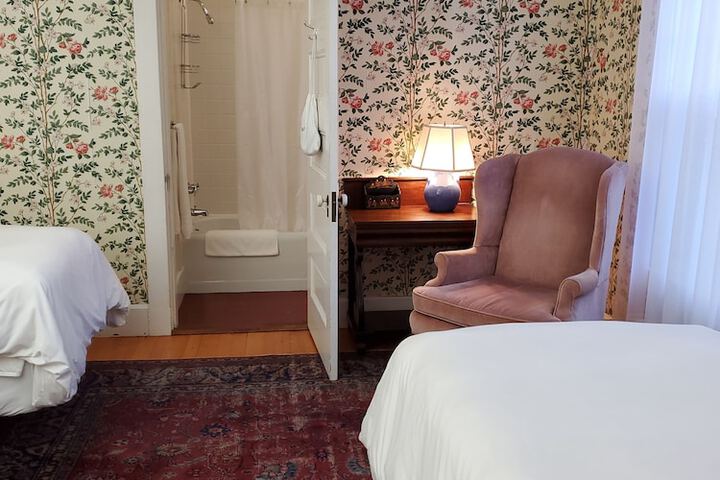 Room 45 of 91