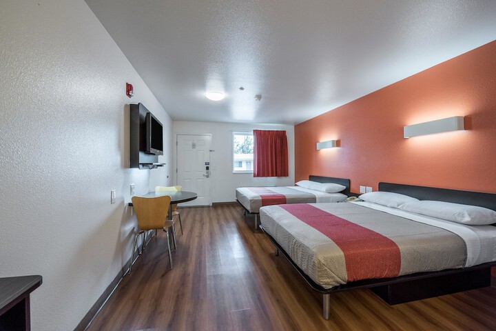 Room 12 of 31