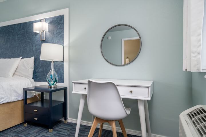 The Hamilton - Lakefront & Studio Suites Hot Springs