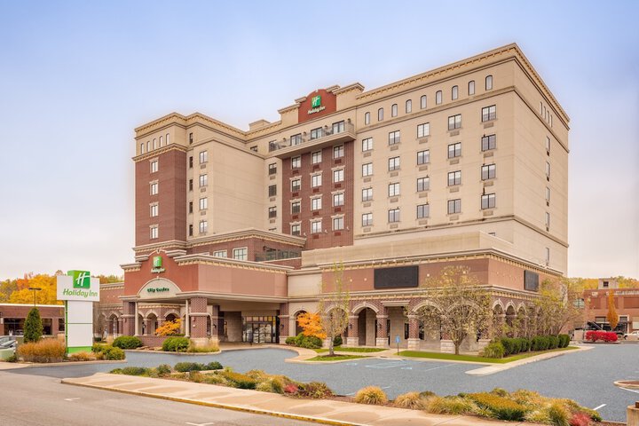Holiday Inn Lafayette-City Centre by IHG