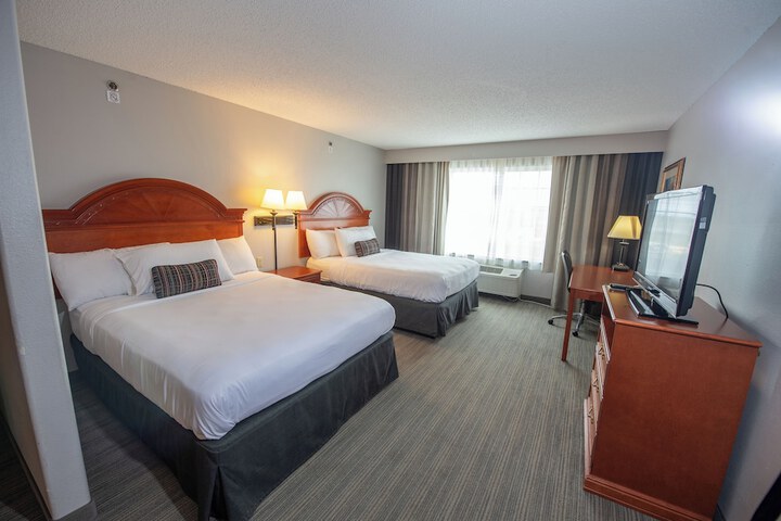 Room 3 of 16