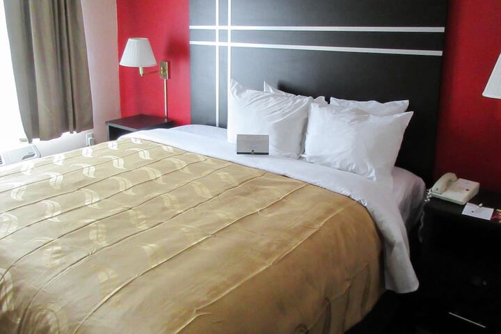 Room 21 of 48