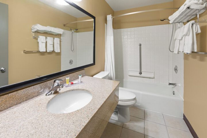 Days Inn by Wyndham Wauseon