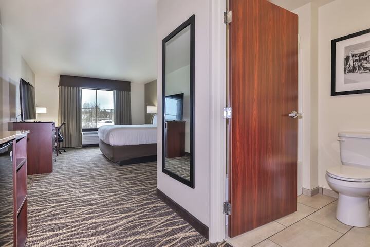Cobblestone Hotel & Suites - Monte Vista