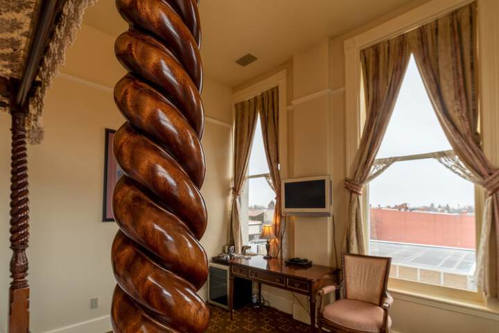 Geiser Grand Hotel