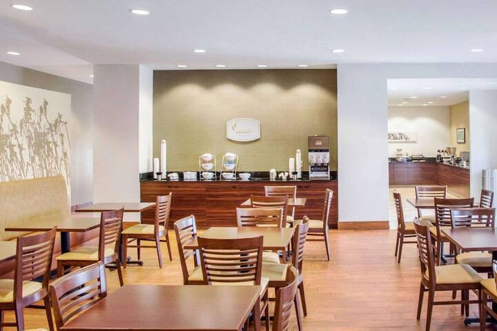 Sleep Inn & Suites Parkersburg - Mineral Wells