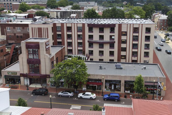 Hotel 2 of 33
