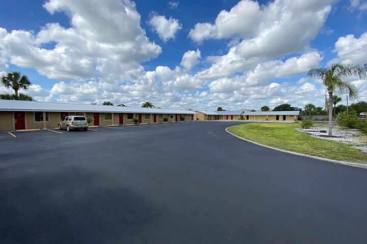 Economy Inn
