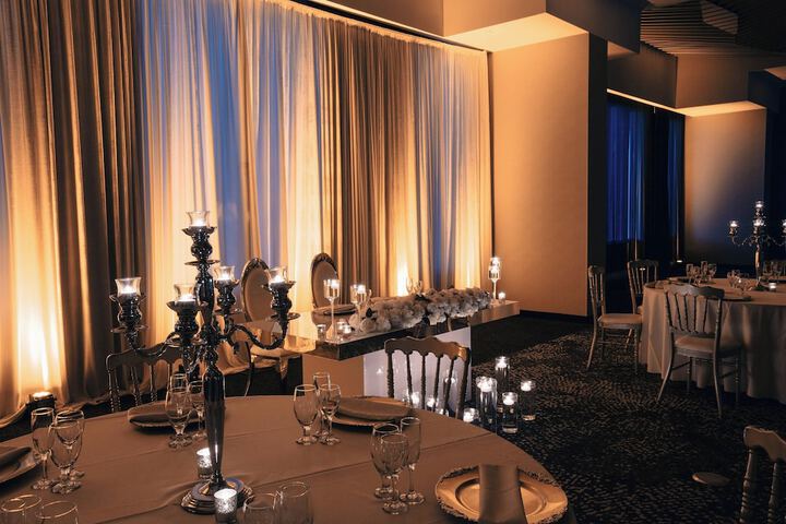 Ballroom/Hall 40 of 42