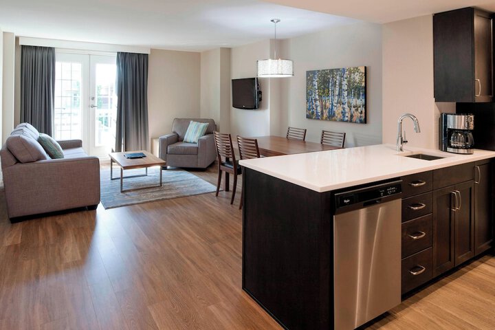 Delta Hotels by Marriott Grand Okanagan Resort
