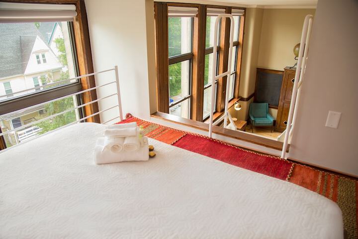 Room 150 of 185