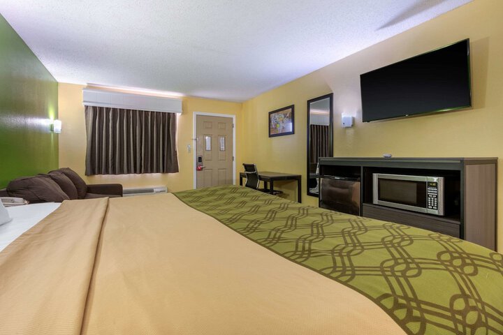 Room 28 of 41