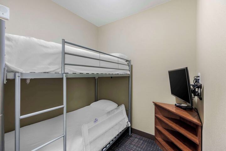 Room 44 of 52