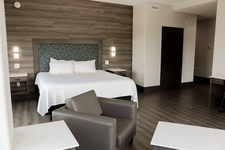 Room 74 of 174