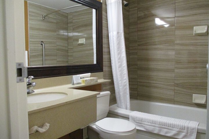 Room 35 of 41