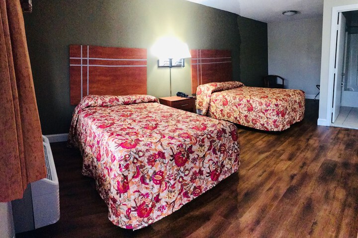 Room 43 of 64