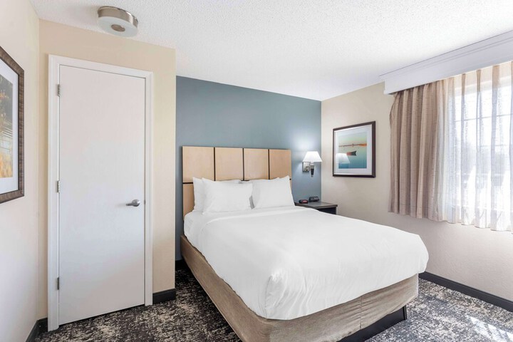 Room 20 of 25