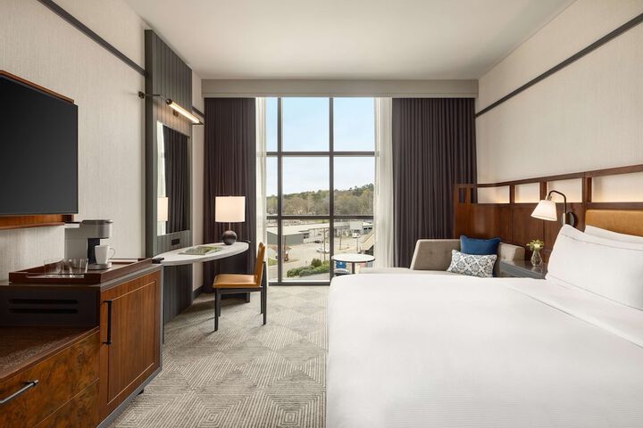 Valley Hotel Homewood Birmingham Curio Collection by Hilton