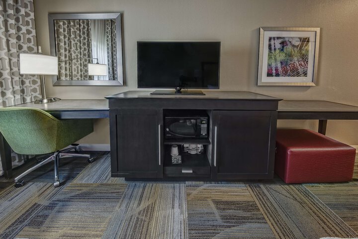 Room 25 of 44