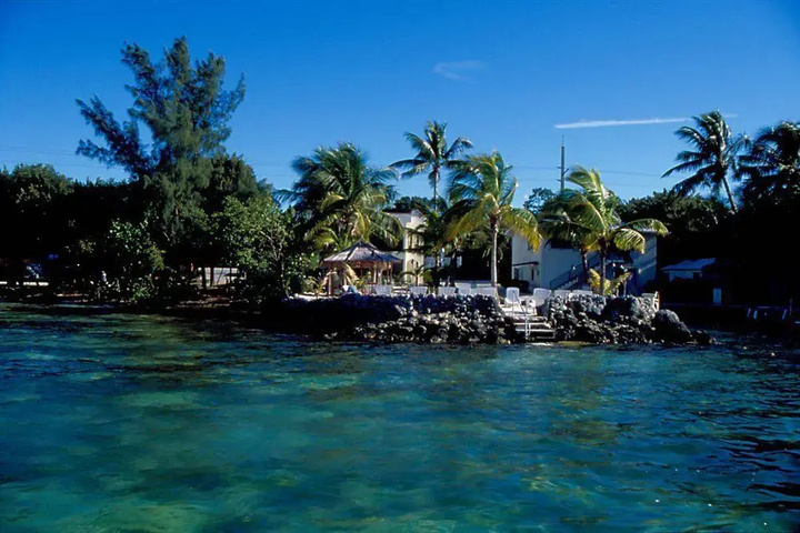 LOOKOUT LODGE RESORT