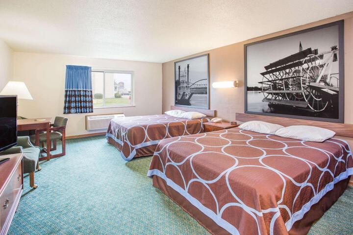 Super 8 by Wyndham Prairie Du Chien