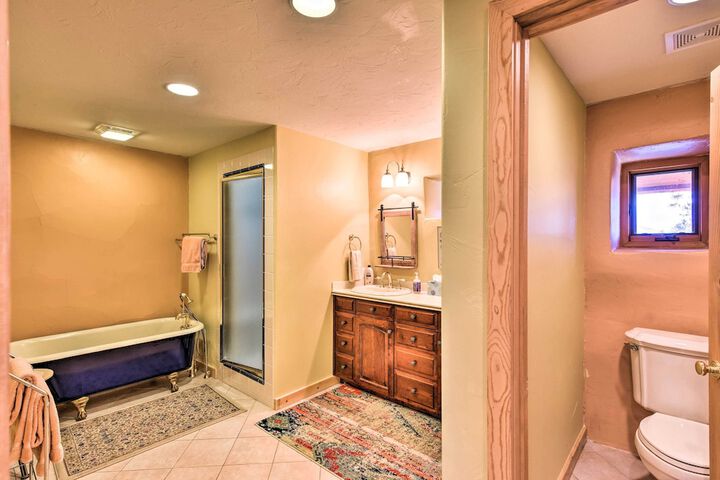 Luxe Twin Lakes House w / Mountain & Lake Views!