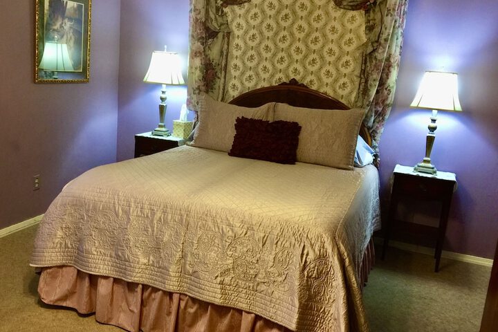 Room 28 of 41