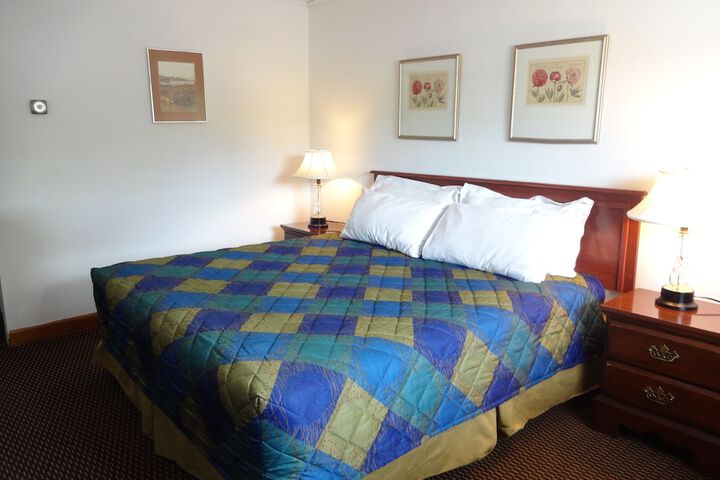 Room 43 of 64