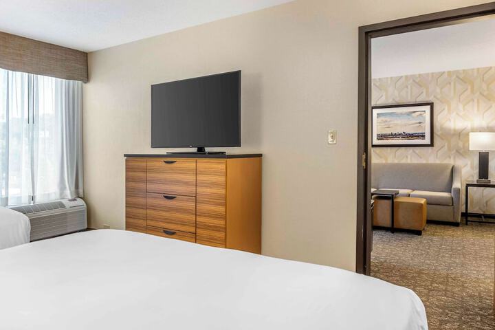 Room 34 of 58