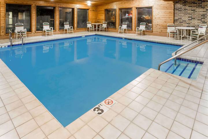 Pool 3 of 13