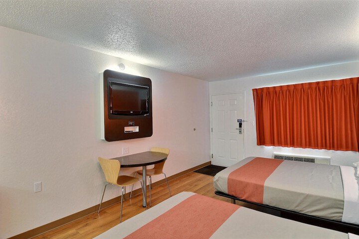Room 19 of 30