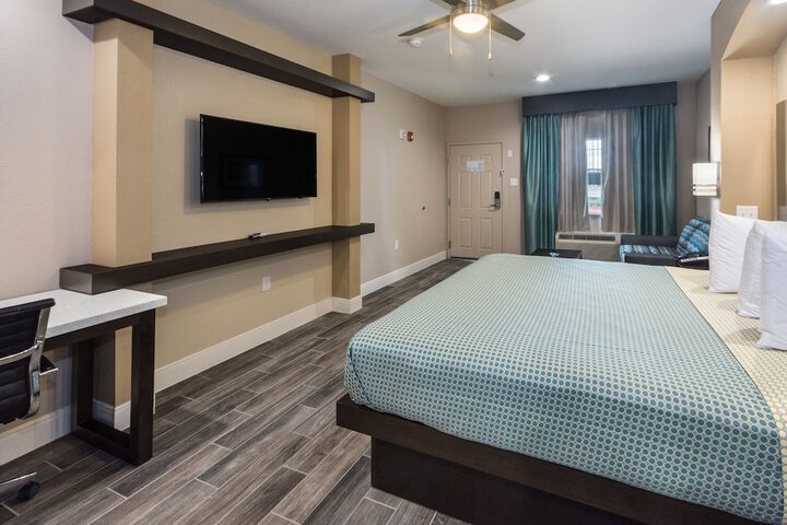 Room 14 of 25