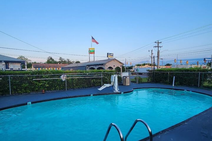 Pool 5 of 30