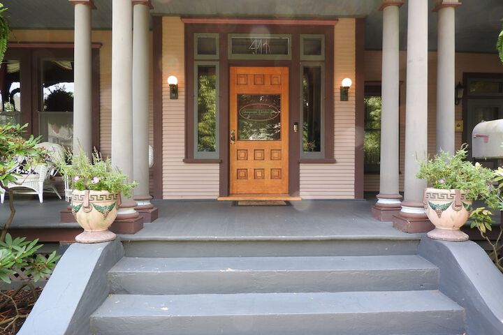 Champaign Garden Inn