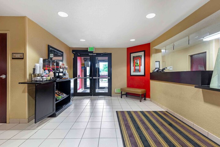 Hotel Interior 10 of 31